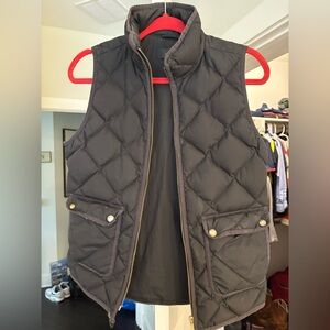 J.Crew tufted quilted black vest size XS womans